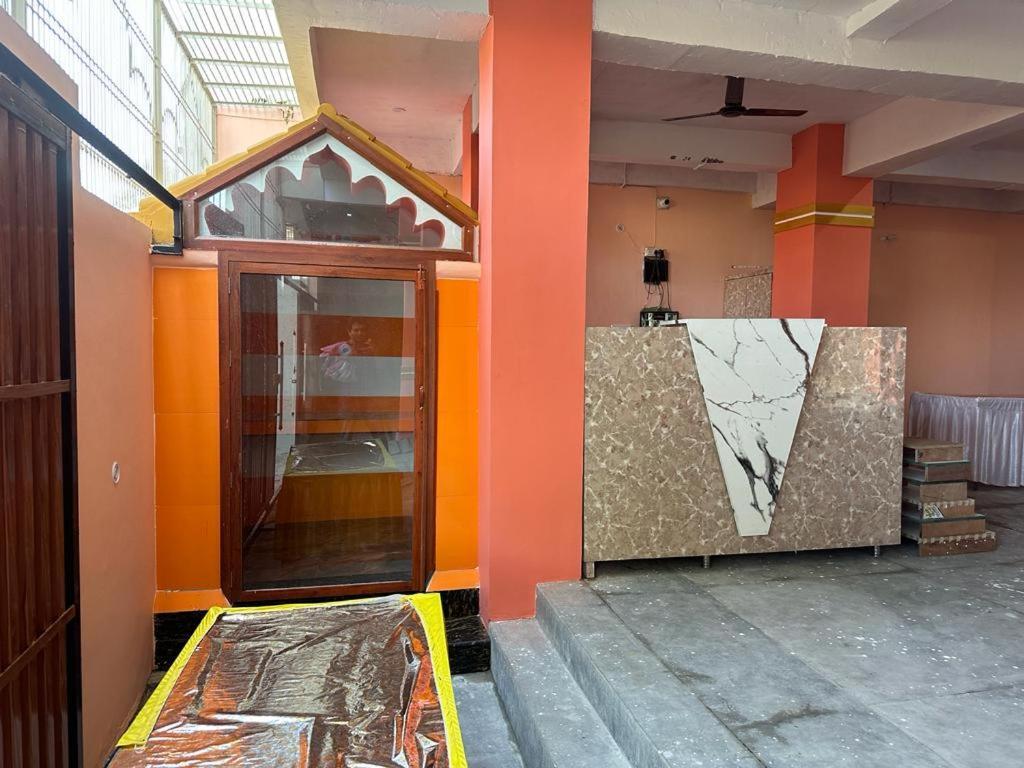 Siyaram Kunj Hotel Ayodhya المظهر الخارجي الصورة