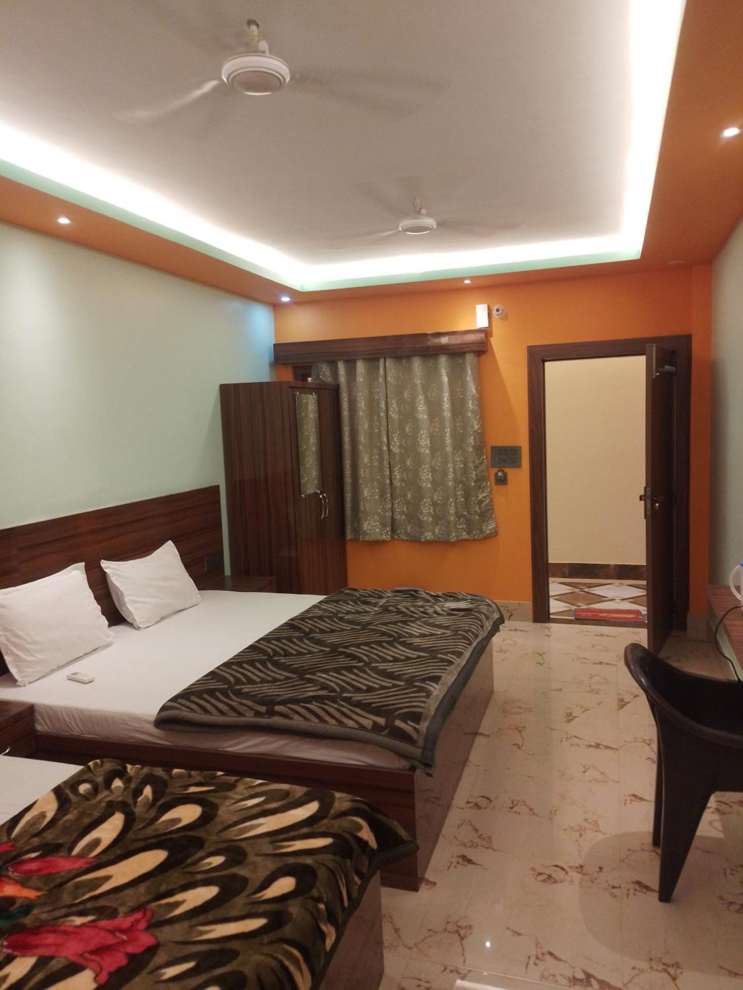Siyaram Kunj Hotel Ayodhya المظهر الخارجي الصورة