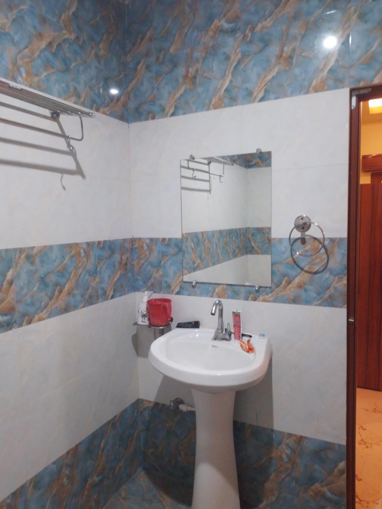 Siyaram Kunj Hotel Ayodhya المظهر الخارجي الصورة